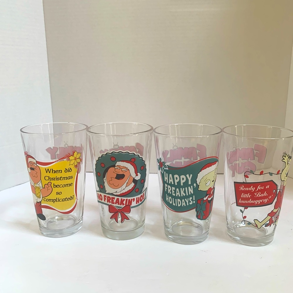Set of 4 Family Guy Christmas Pint 16oz Beer Drink Glasses Stewie Peter Quagmire